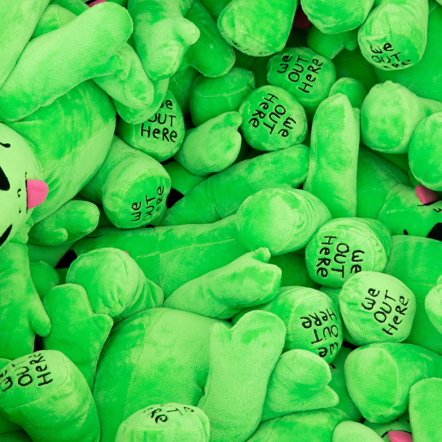 Ripndip Plush Dolls|Furniture / Statues<Alien Plush Chair