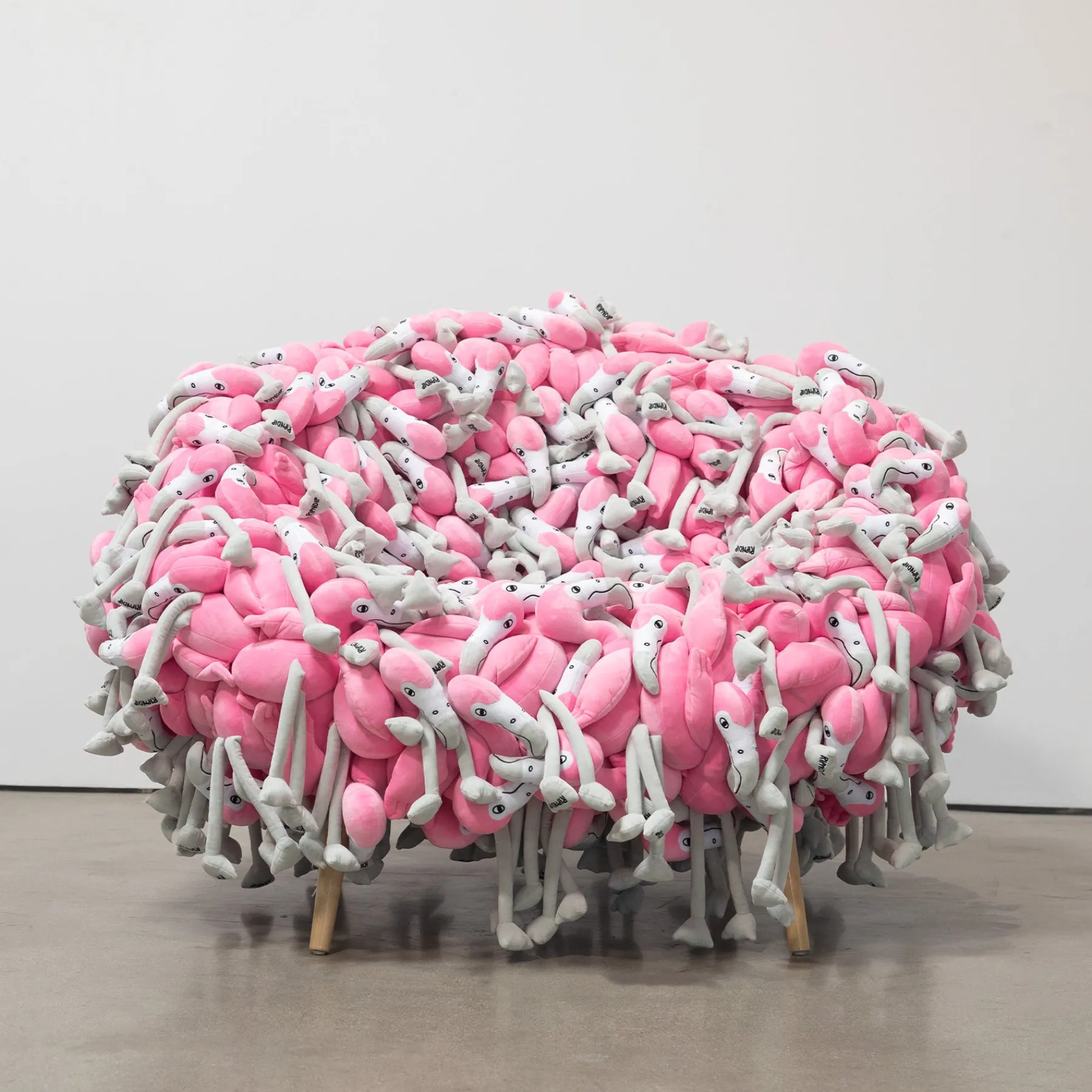 Ripndip Furniture / Statues|Plush Dolls<Flamingo Plush Chair