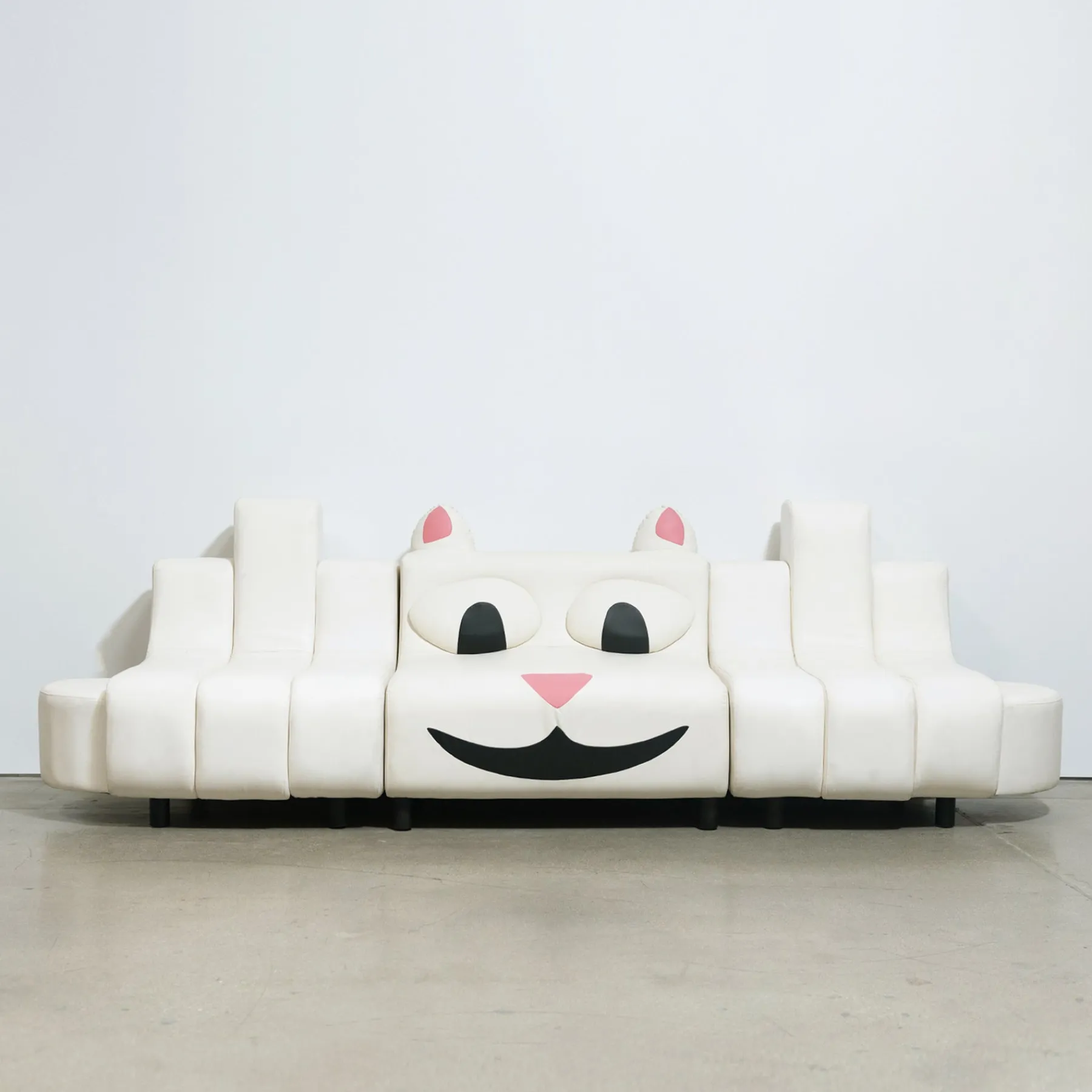 Ripndip Home Goods|Furniture / Statues<Nermal Face Couch