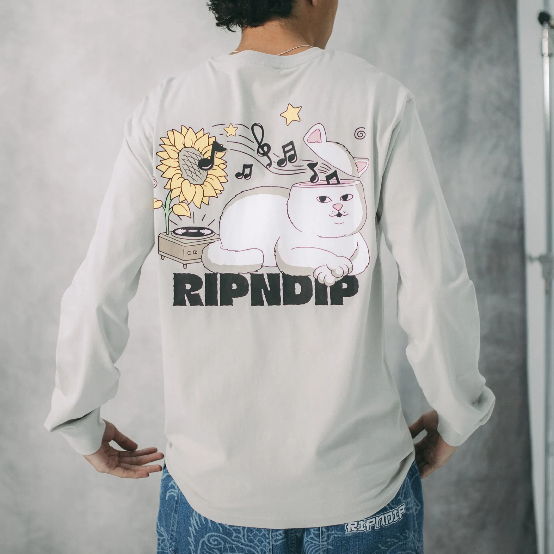 Ripndip Long Sleeve Tees<No Music No Life Long Sleeve (Grey)